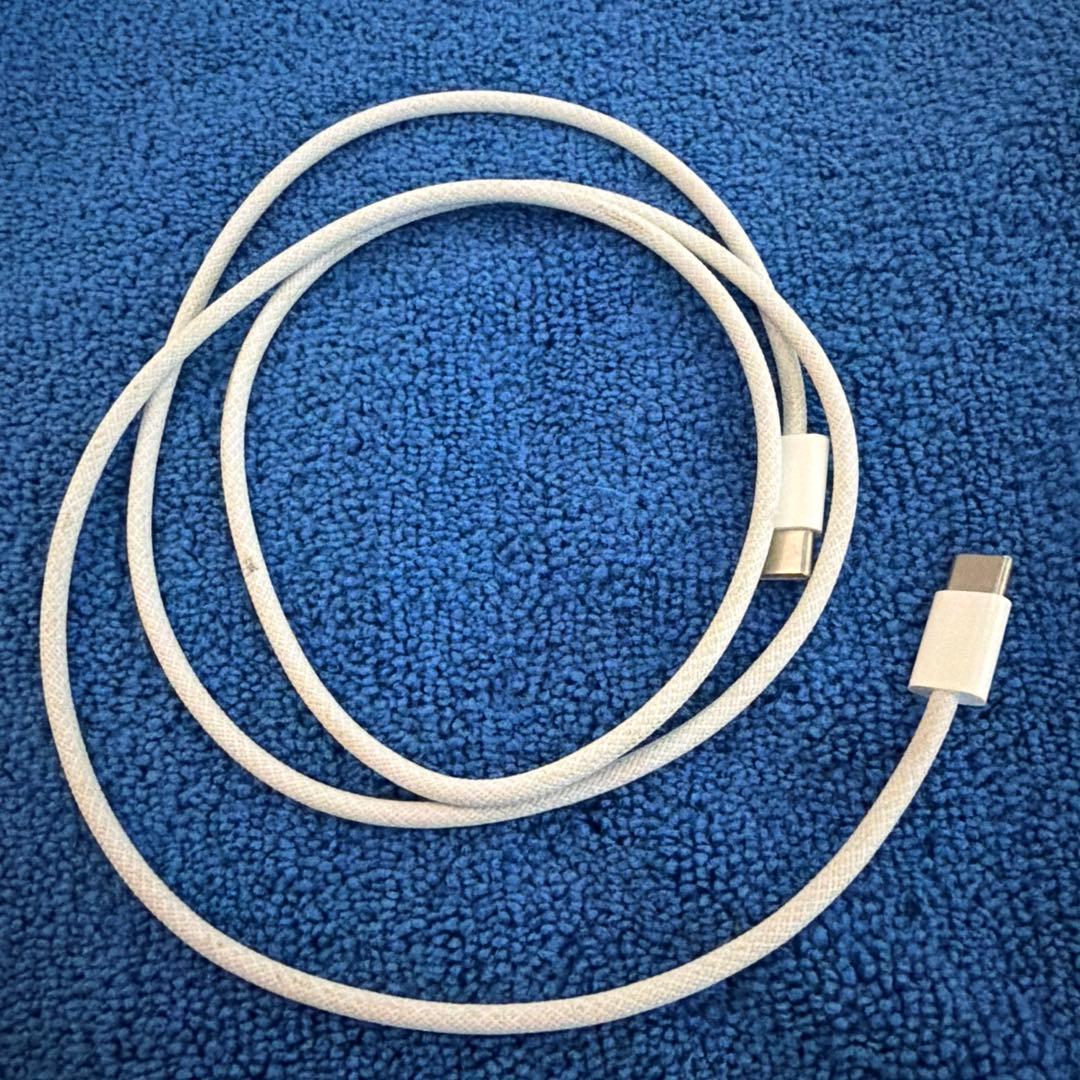 Apple iPhone 16Pro ゴールド 本体　256gb