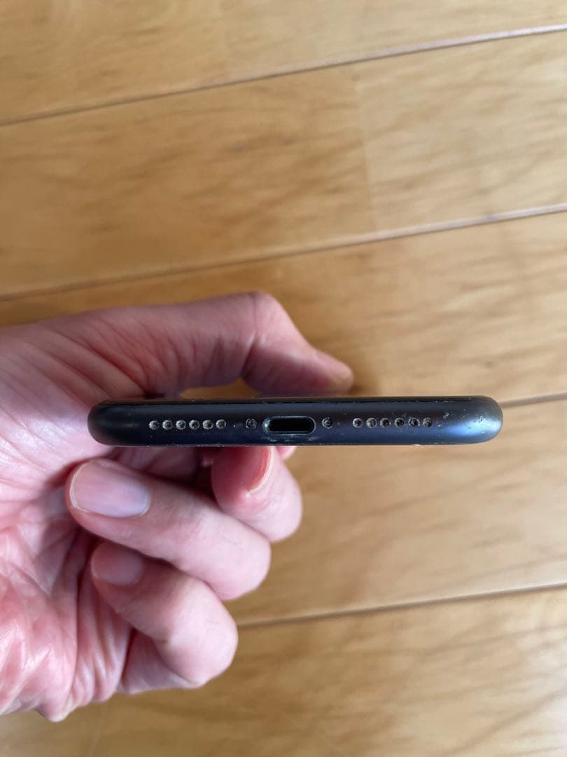 iPhone 11 デュアルsim 64GB