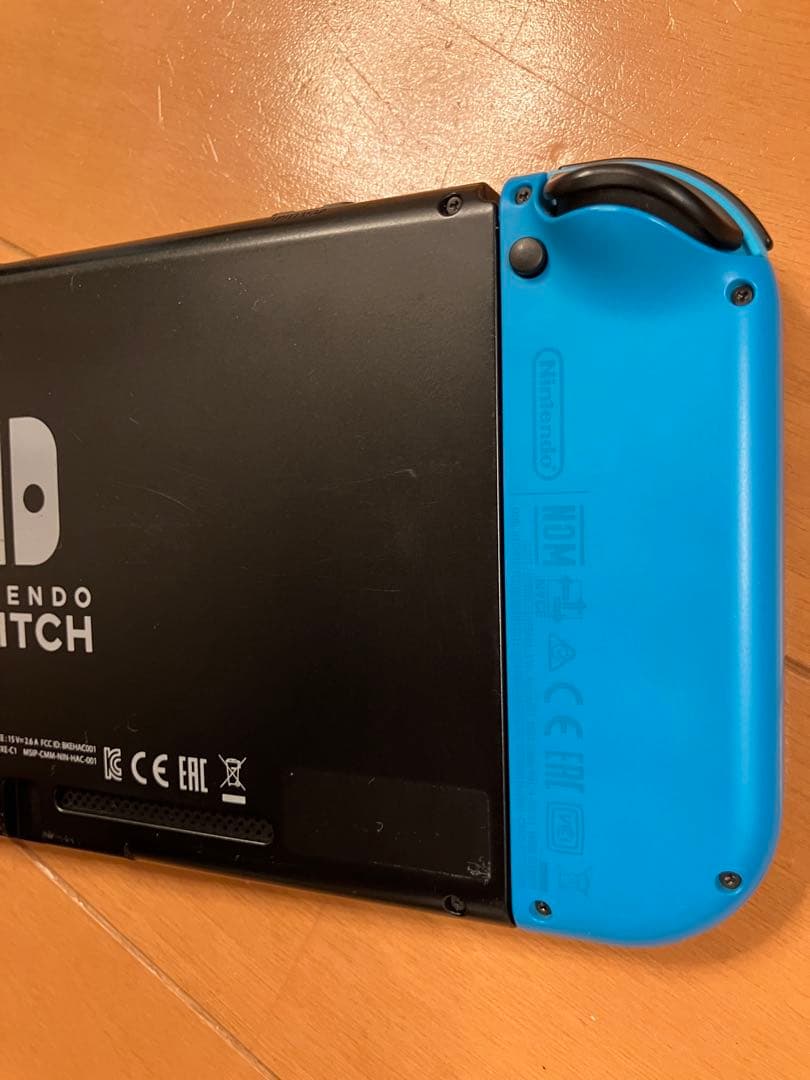 Nintendo Switch 本体 後期型 / SDカード256GB等おまけ付