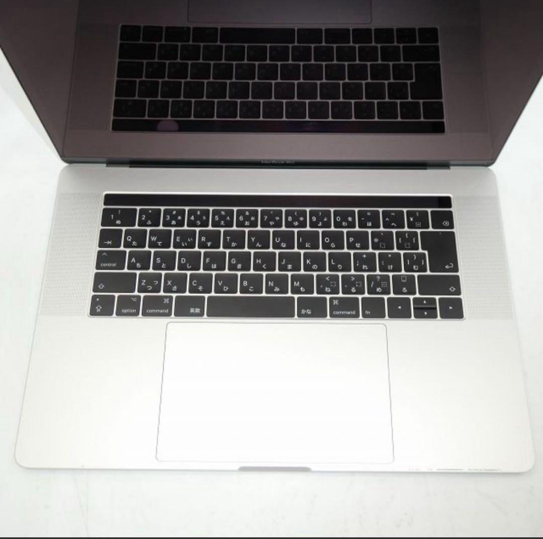 MacBookPro 2017 15インチ　シルバー