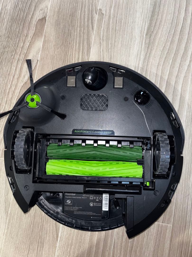 【極美品】iRobot ルンバ j7+ Clean Base付属 自動ゴミ収集