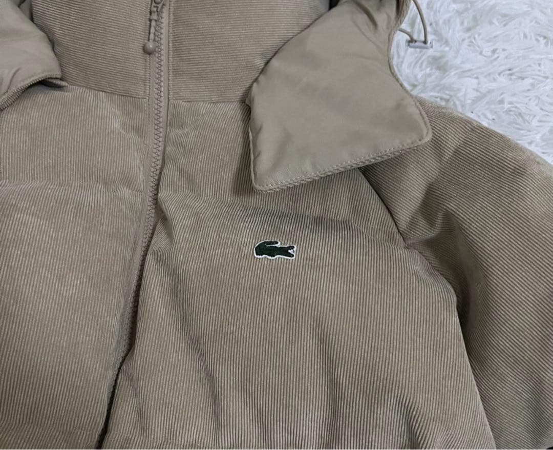 Lacoste フード付きベージュダウンジャケット