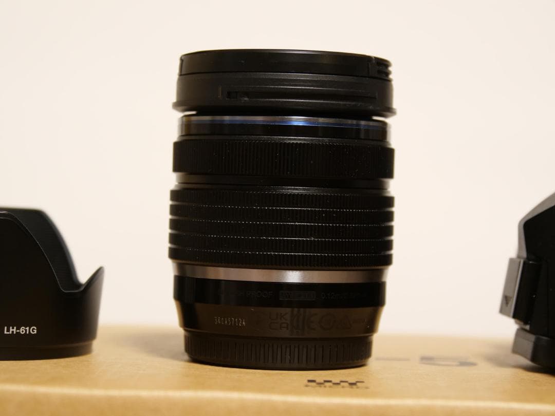 M.ZUIKO DIGITAL 12-45mm f/4 ズームレンズ