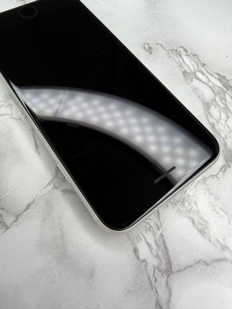 iPhoneSE2 64GB｜SIMフリー｜ホワイト｜動作良好