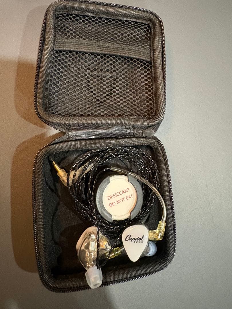 イヤホン UE Reference Remastered (Universal Fit)