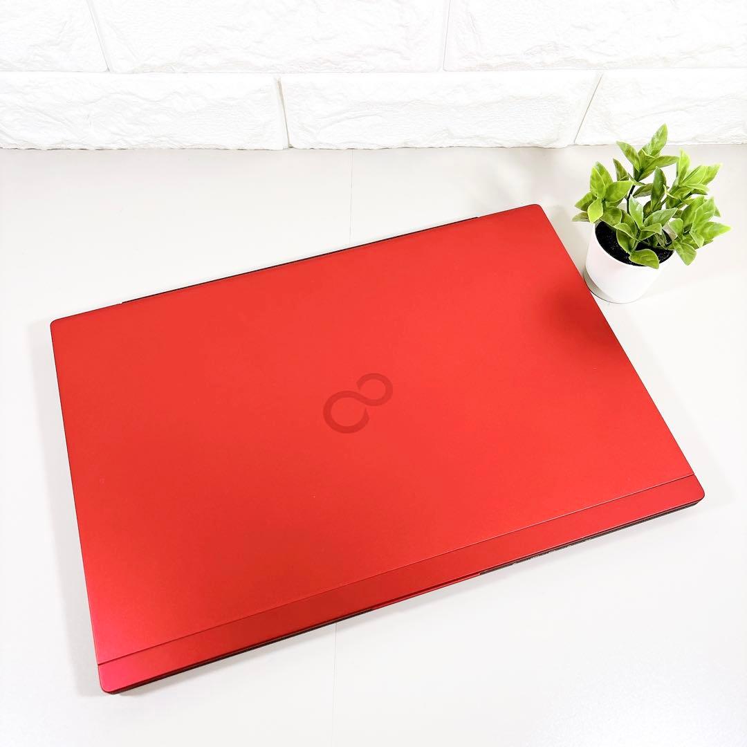 薄型で軽量✨第８世代 i5 快適SSD フルHD ノートパソコン 富士通