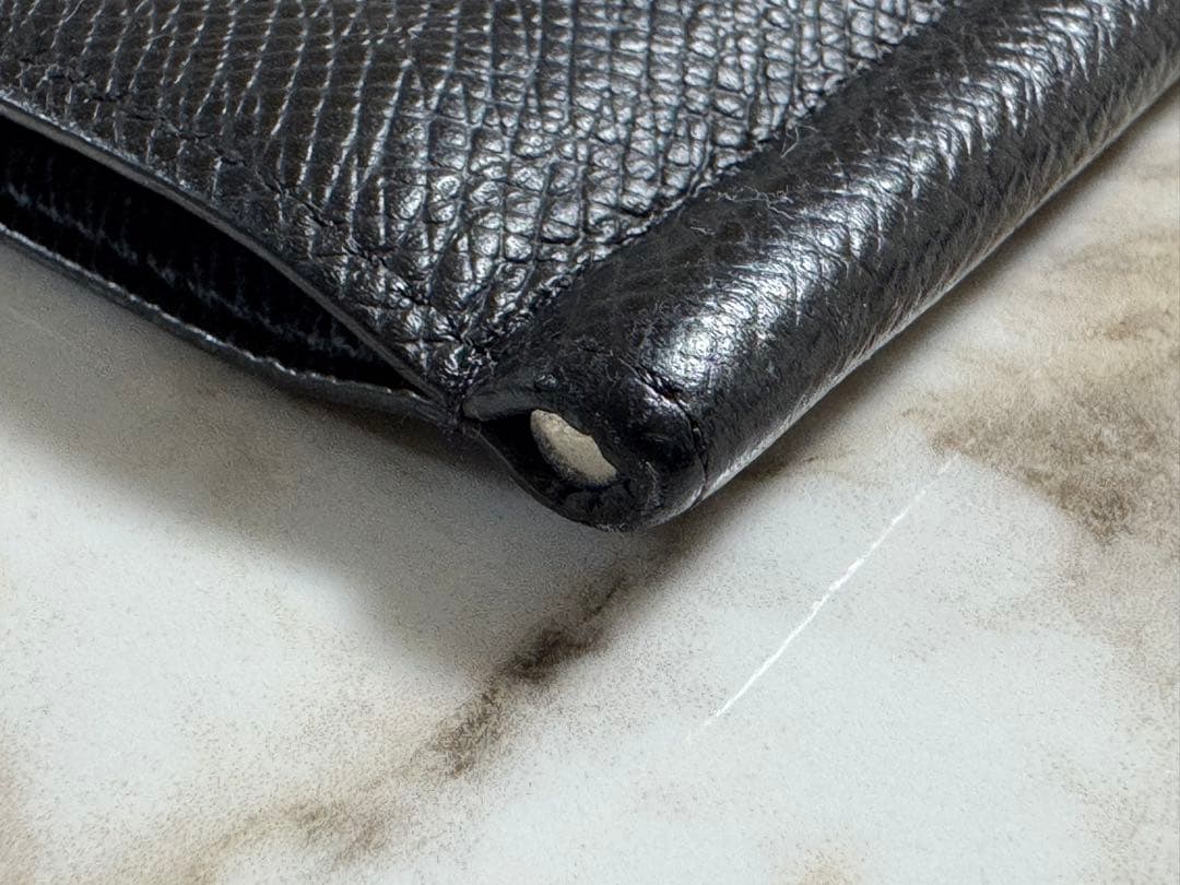 【正規品・美品】ルイヴィトン マネークリップ 財布 タイガ・レザー ブラック