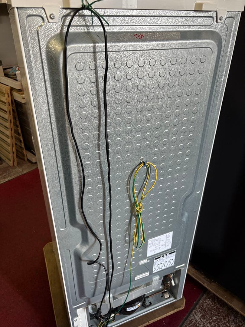 ツインバード　２ドア冷蔵庫　2022年モデル　146ℓ　HR-F915