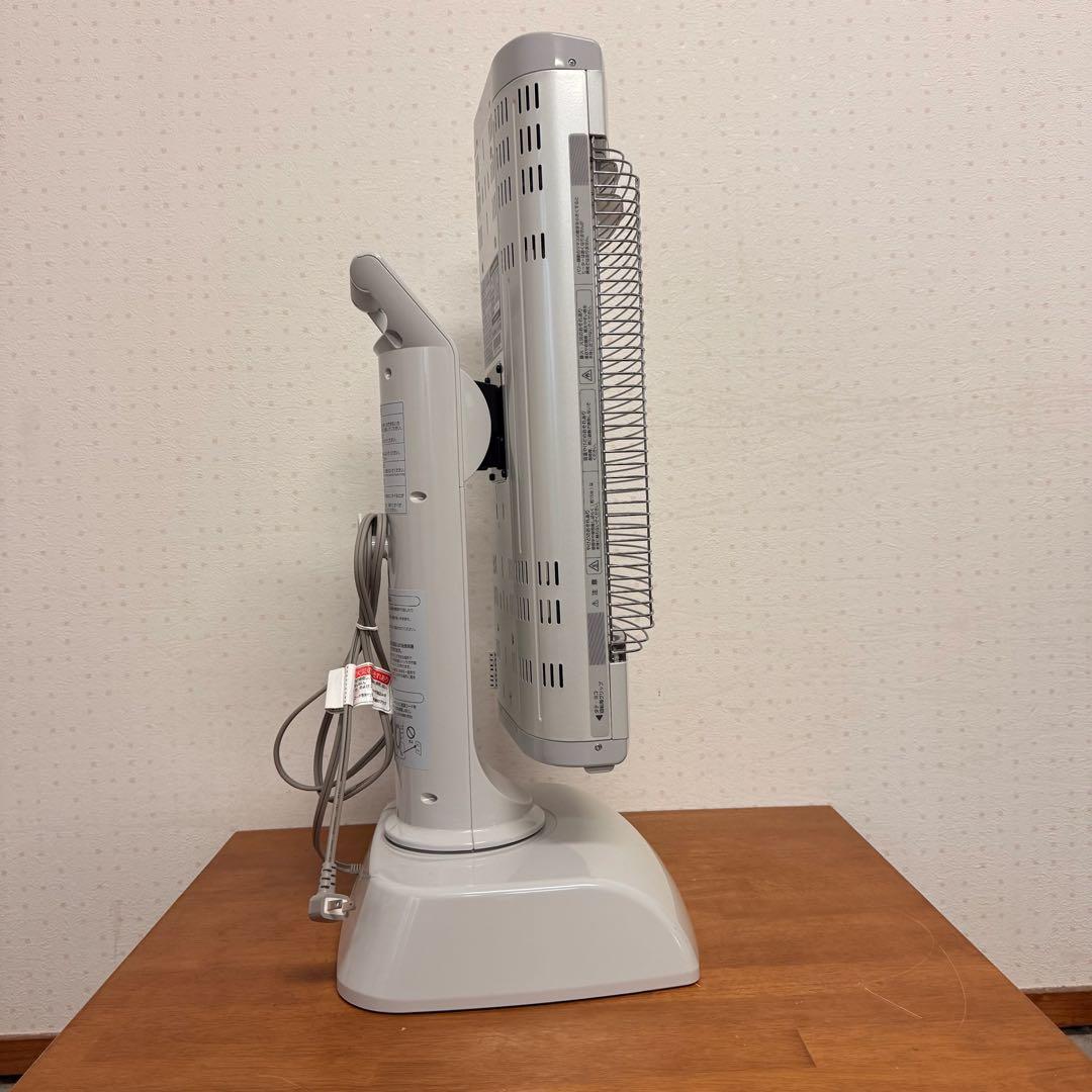 ● 美品 ダイキン セラムヒート遠赤外線暖房機 ERFT11TS-W