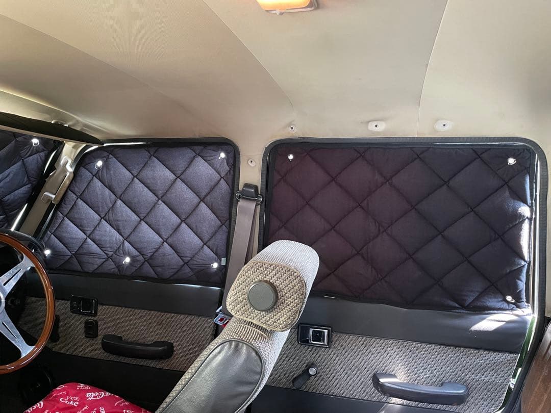 ランクル60 サンシェード　一台分　ブラッキー／ブラック　観音開き