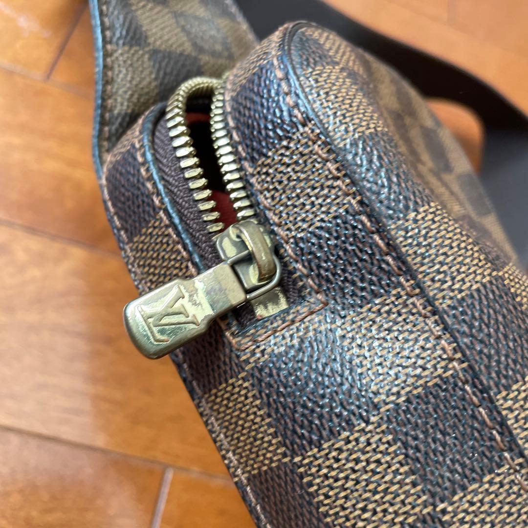 ２６Louis Vuitton ダミエ ボディバッグ