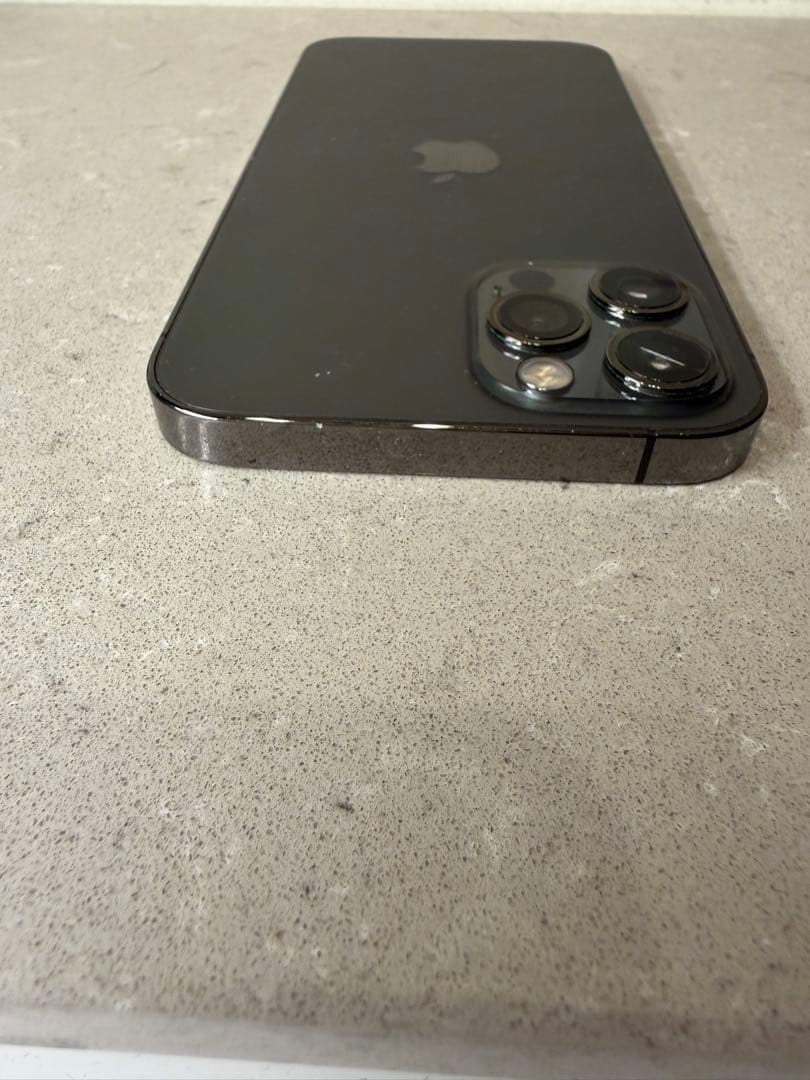 【Luffy】iPhone12Pro 128GB グラファイト