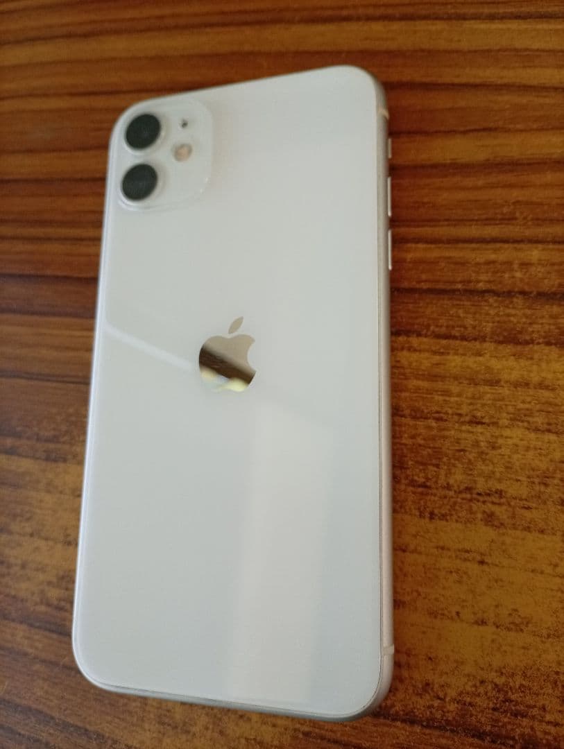 スマートフォン本体 iPhone11 64GB