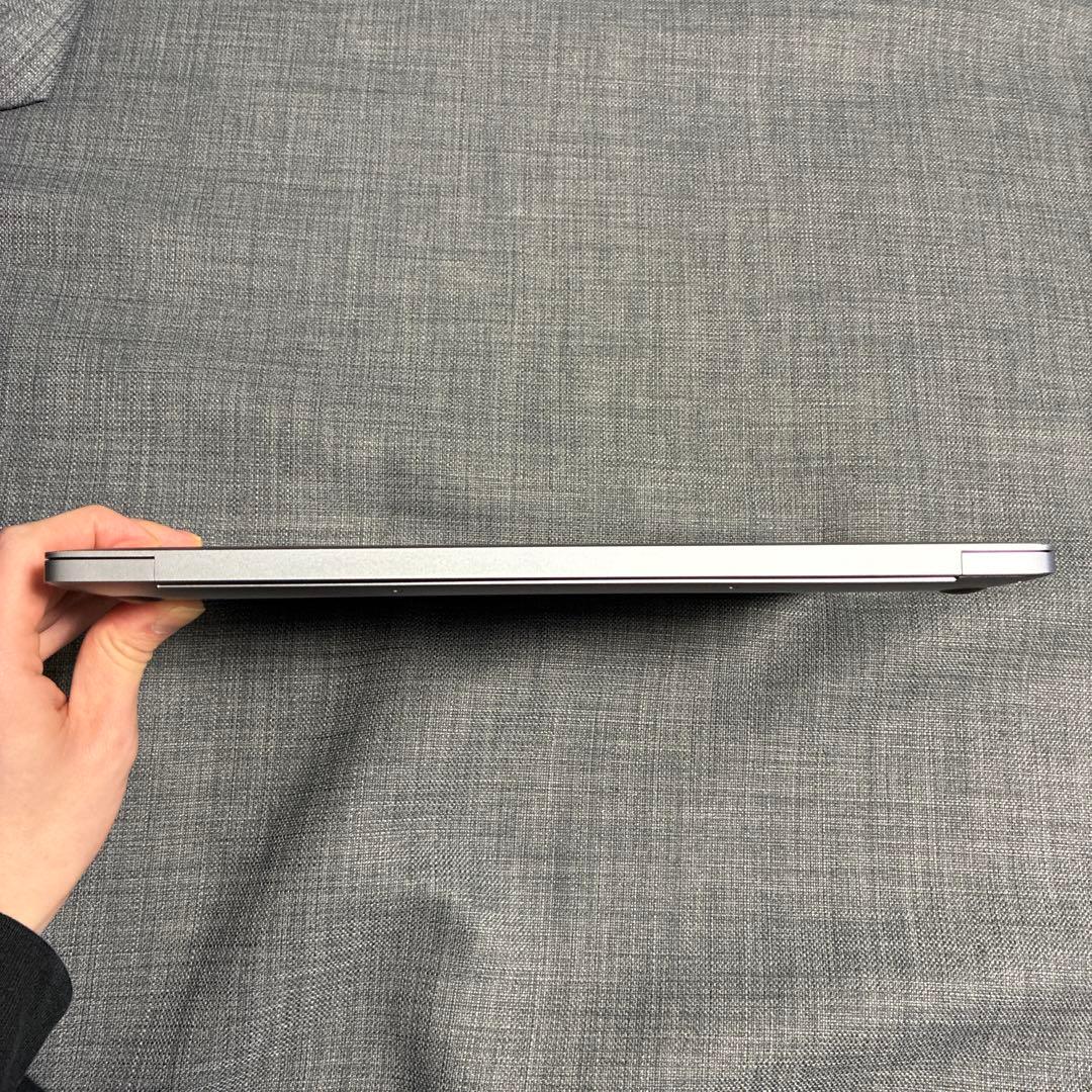 MacBook本体 MacBook Air 13inch Intel core i7