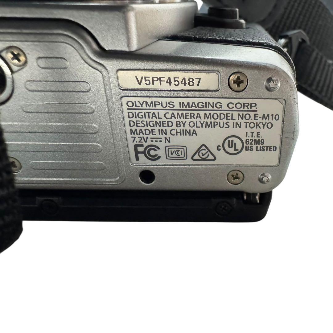 OLYMPUS OM-D E-M10 / ミラーレス一眼カメラ レンズセット