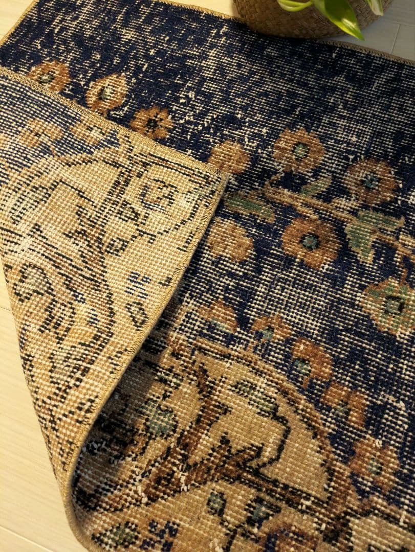 トルコヴィンテージラグ　ミニサイズ　玄関マットサイズ　53×94 ネイビー