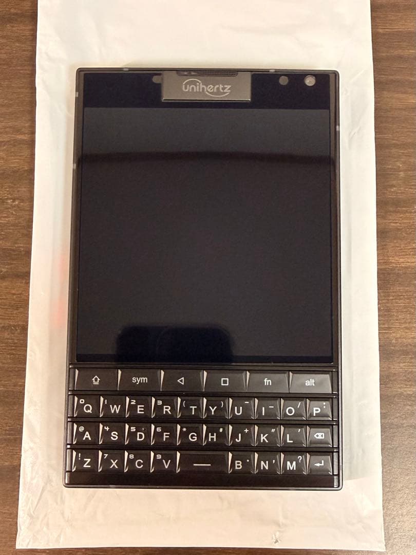 uniherz Titan 2 スマートフォン 本体