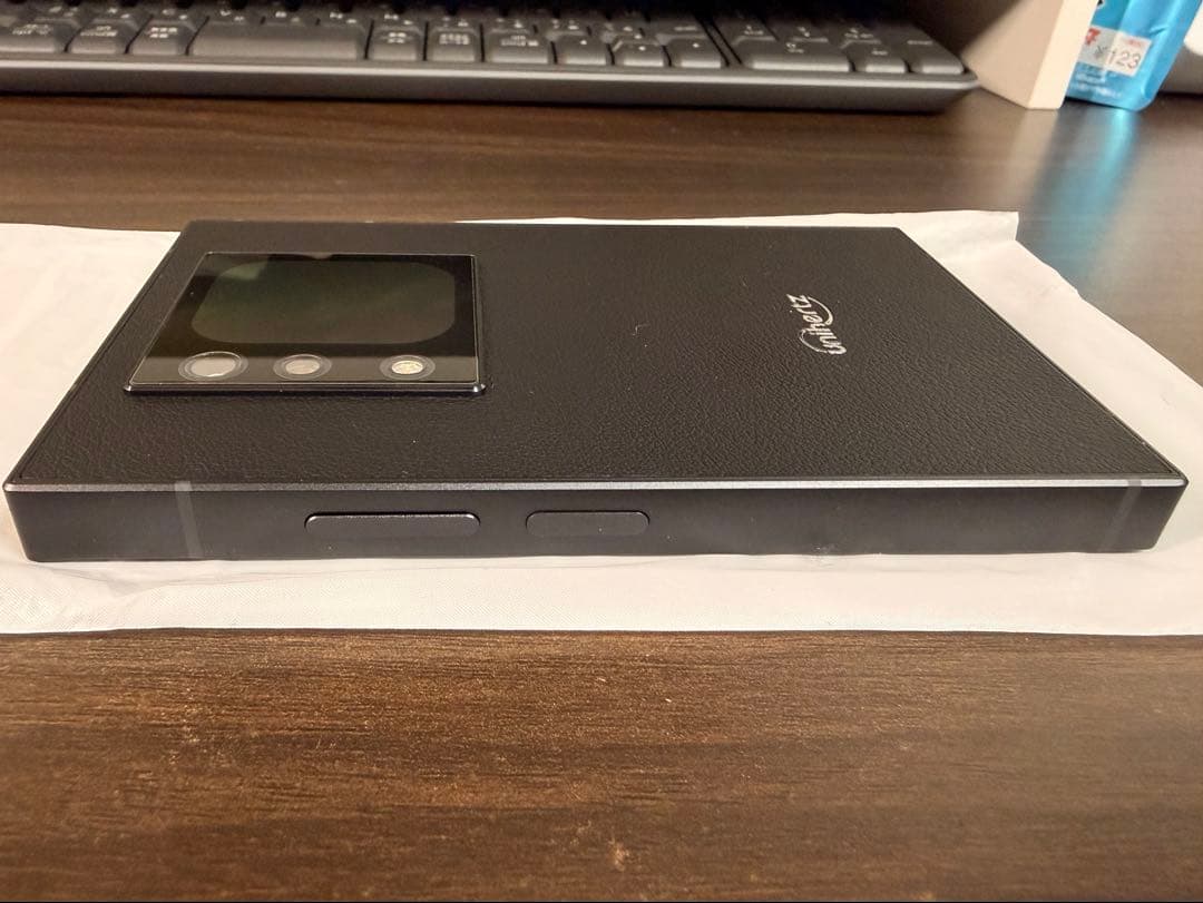 uniherz Titan 2 スマートフォン 本体