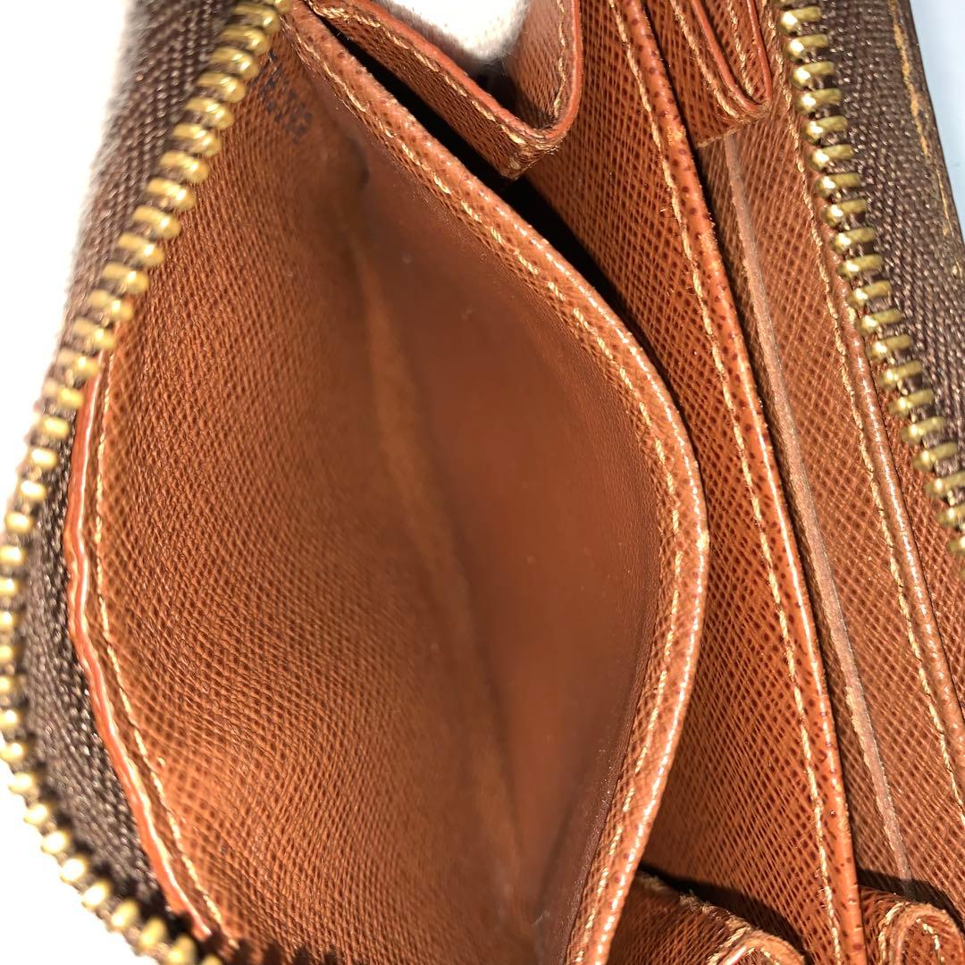 ルイヴィトン ケース モノグラム ジッピーパース M60067