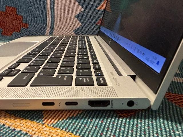 i7 RAM16 11th　HP EliteBook 830 G8　(1)