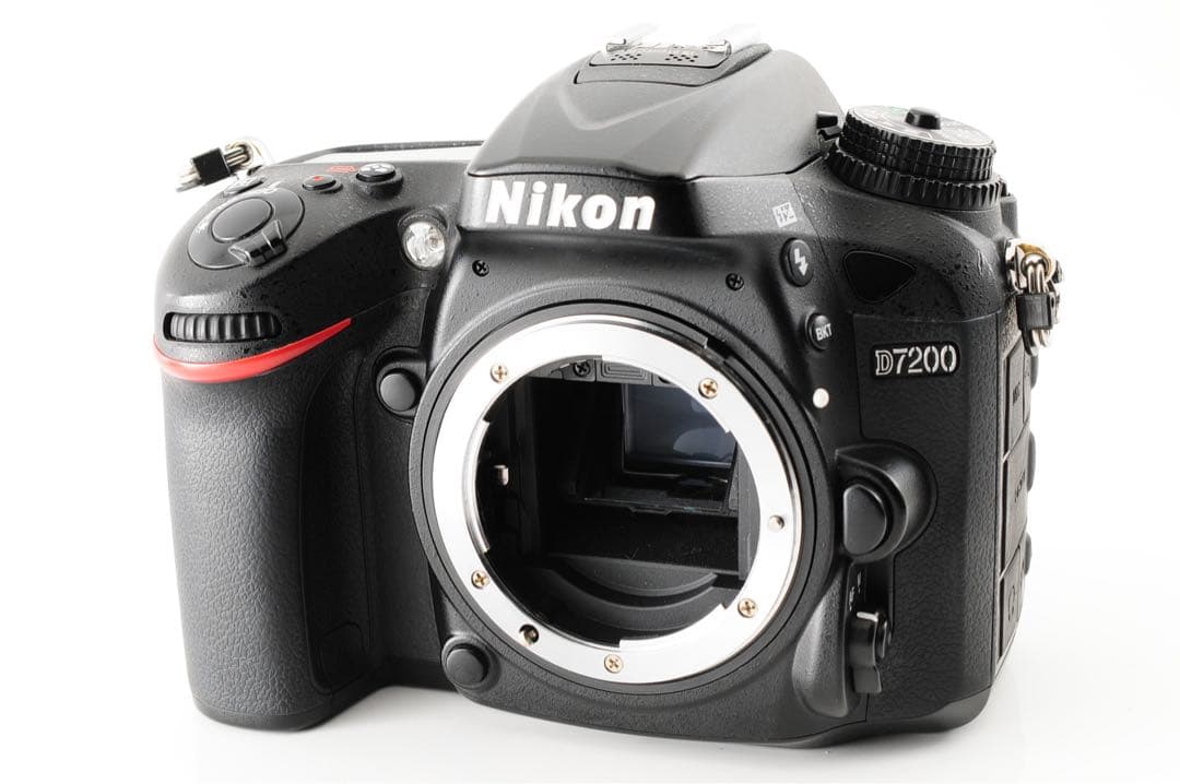 ◆シャッター数:50回!!・美品◆ Nikon ニコン D7200 デジタル一眼