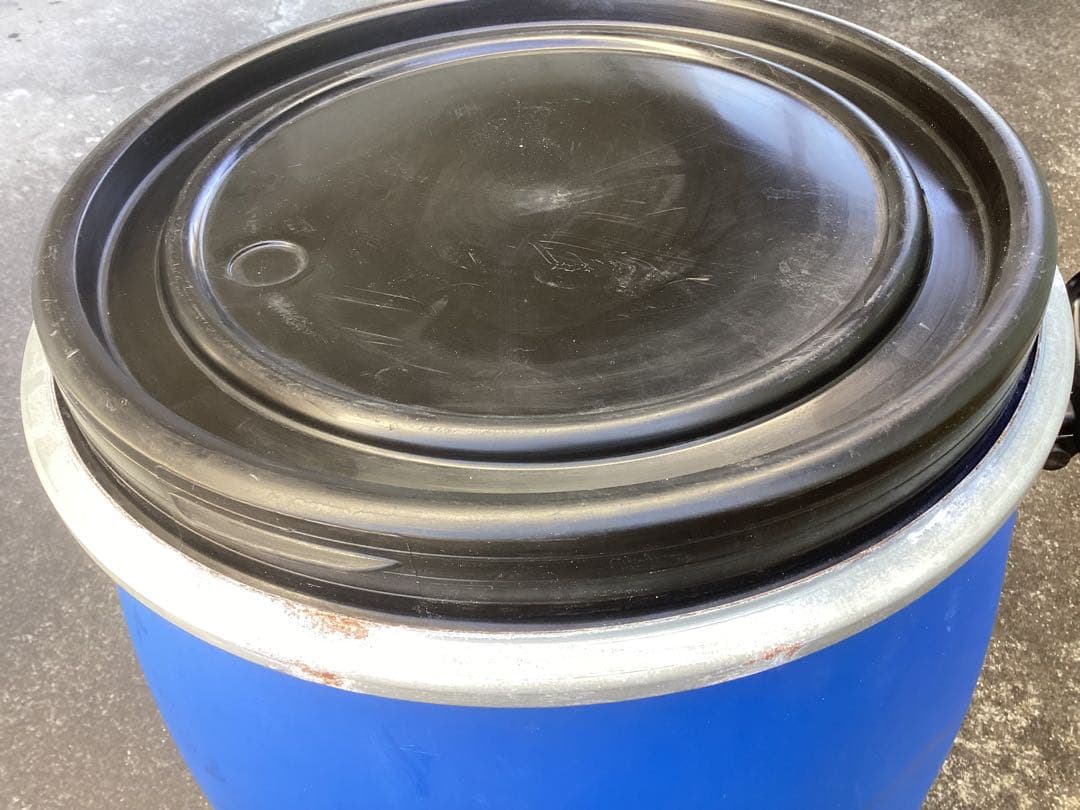 84プラスチックドラム　ポリタンク　オープンタイプ　200ℓ ×4個　引取限定