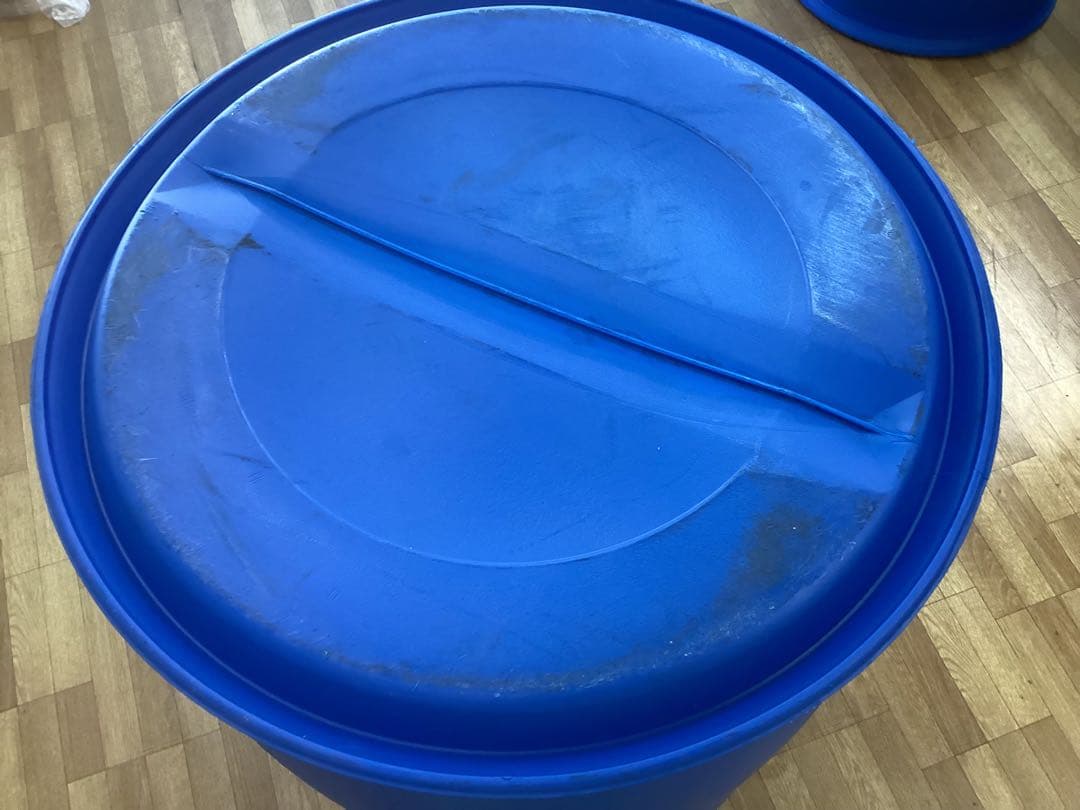 84プラスチックドラム　ポリタンク　オープンタイプ　200ℓ ×4個　引取限定