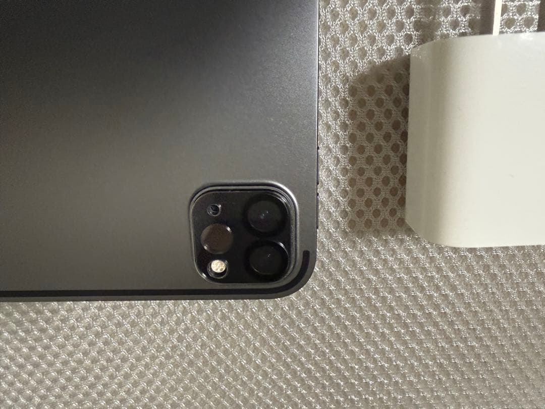 Apple iPad Pro 11インチ 第3世代 128GB 本体＋純正充電器