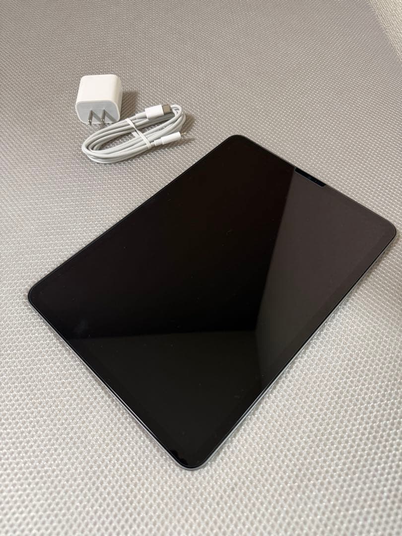 Apple iPad Pro 11インチ 第3世代 128GB 本体＋純正充電器