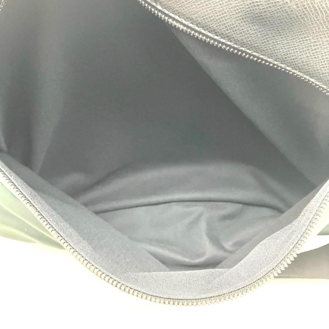 ルイヴィトン タイガ デルスー レザー ショルダーバッグ メッセンジャーバッグ