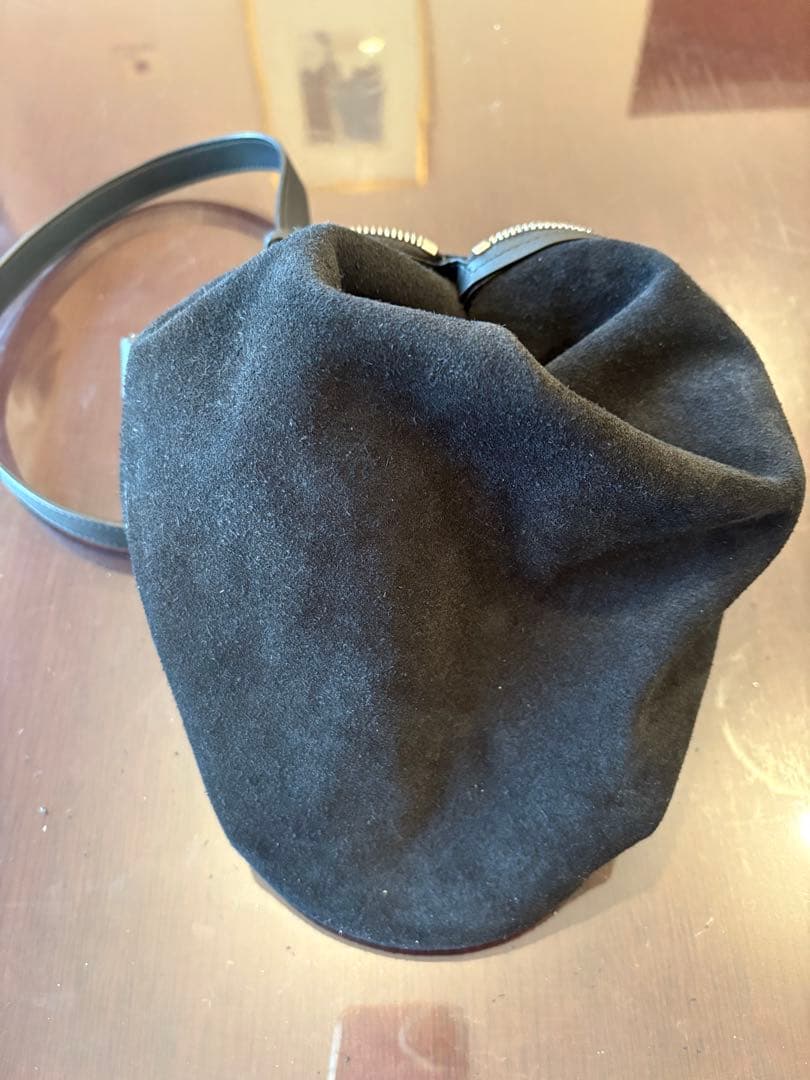 LOEWE レザーショルダーバッグ