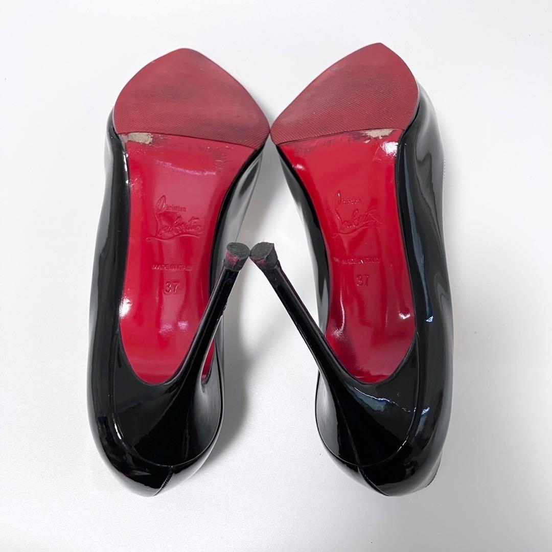 美品 Louboutin ルブタン　ポインテッドトゥ パテントレザー ハイヒール