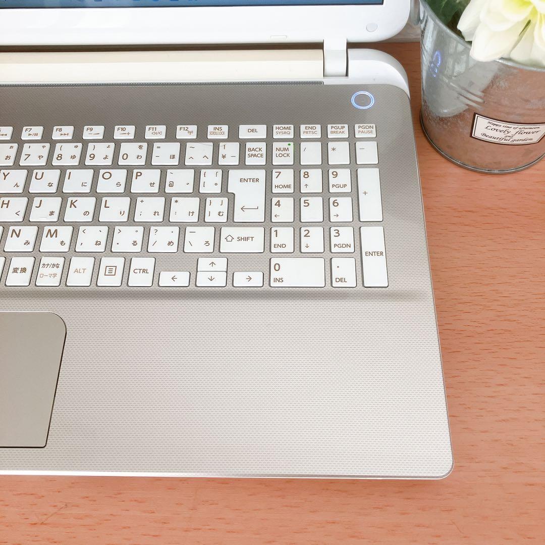 ✨すぐに使える薄型ノートパソコン！爆速新品SSD256GB⭐カメラ