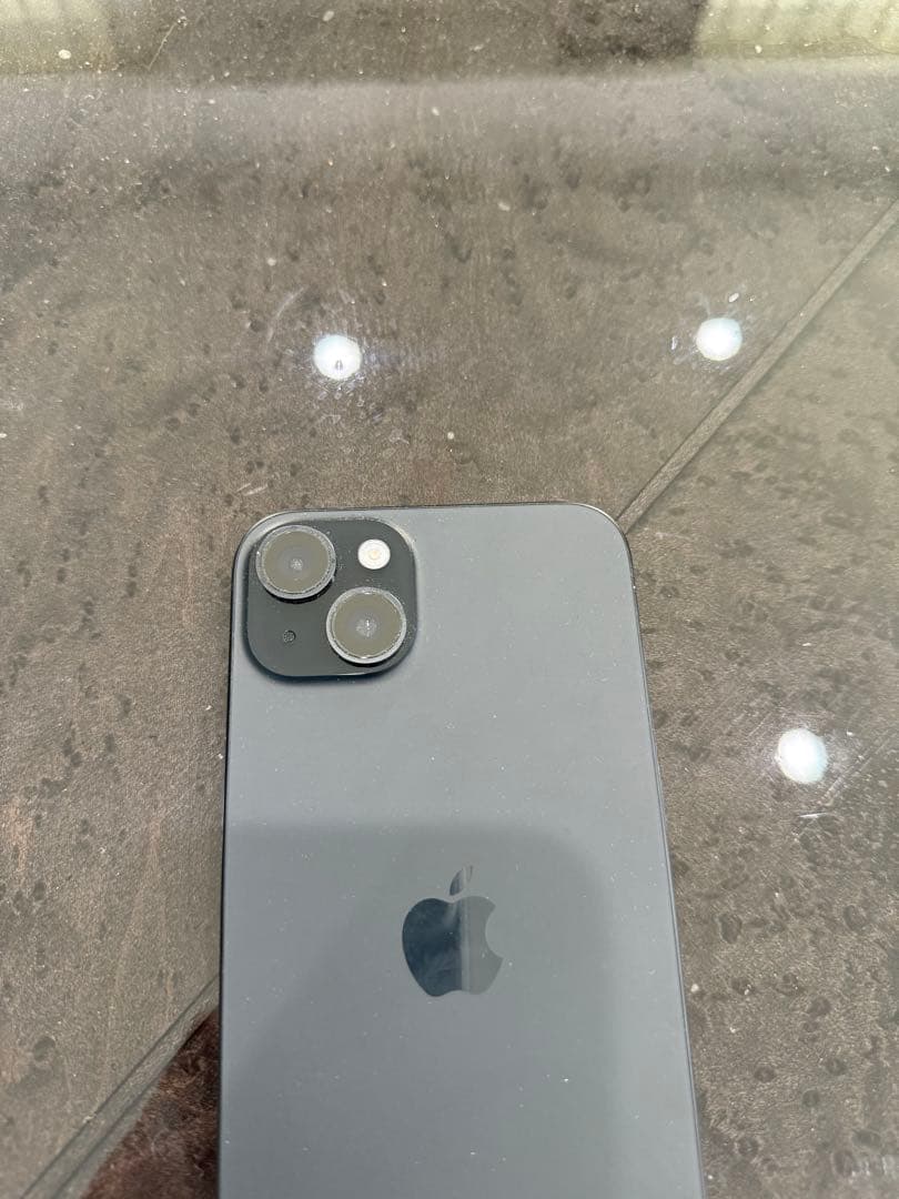 Apple iPhone 15 plus 128GB 本体かなり美品です！