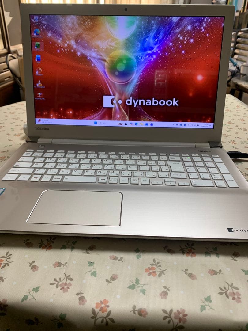 dynabook T65/EG Corei7 SSD256 8GB 第7世代①