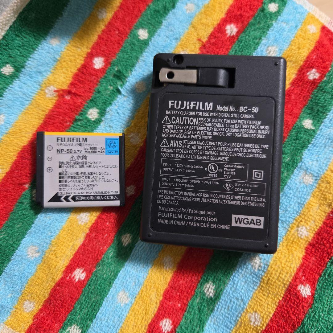 Fujifilm FinePix F60fd デジタルカメラ