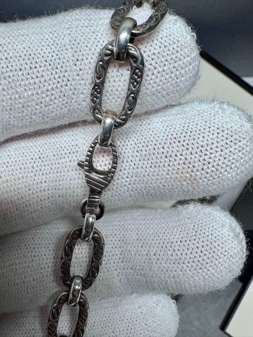 Gucci シルバー ネックレス ロゴ