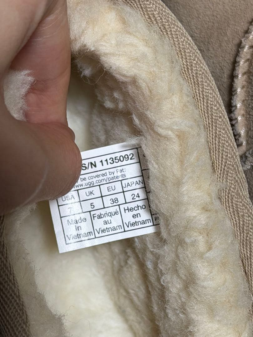 UGG チェスナット　ショートブーツ サイズ24