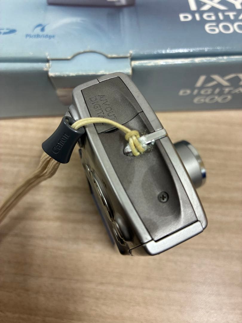 Canon IXY DIGITAL 600 コンパクトデジタルカメラ