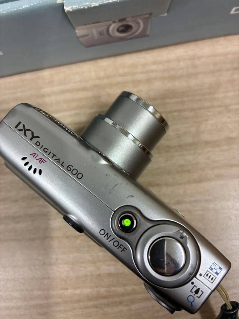 Canon IXY DIGITAL 600 コンパクトデジタルカメラ