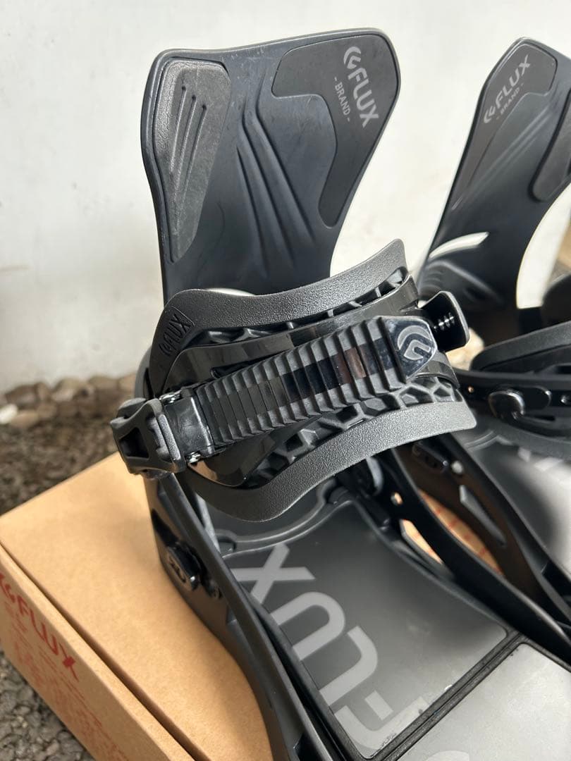 FLUX DS F230SMB ビンディング サイズM ブラック 22-23