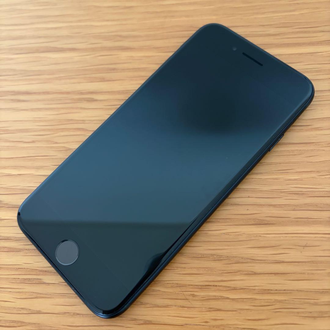 美品☆電池新品 iPhone SE3 128GB SIMフリー ミッドナイト 黒