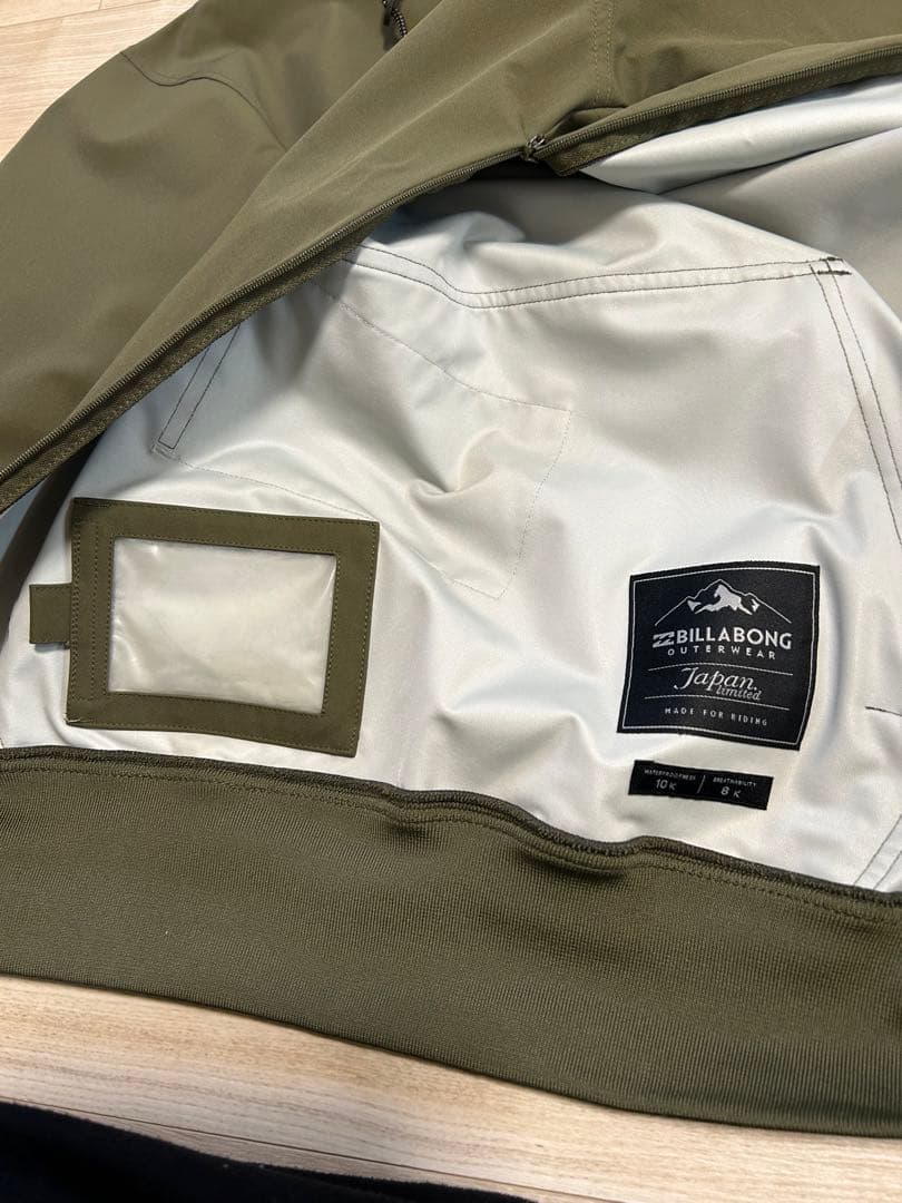 【新品未使用】BILLABONG ビラボン スノーボードウェア