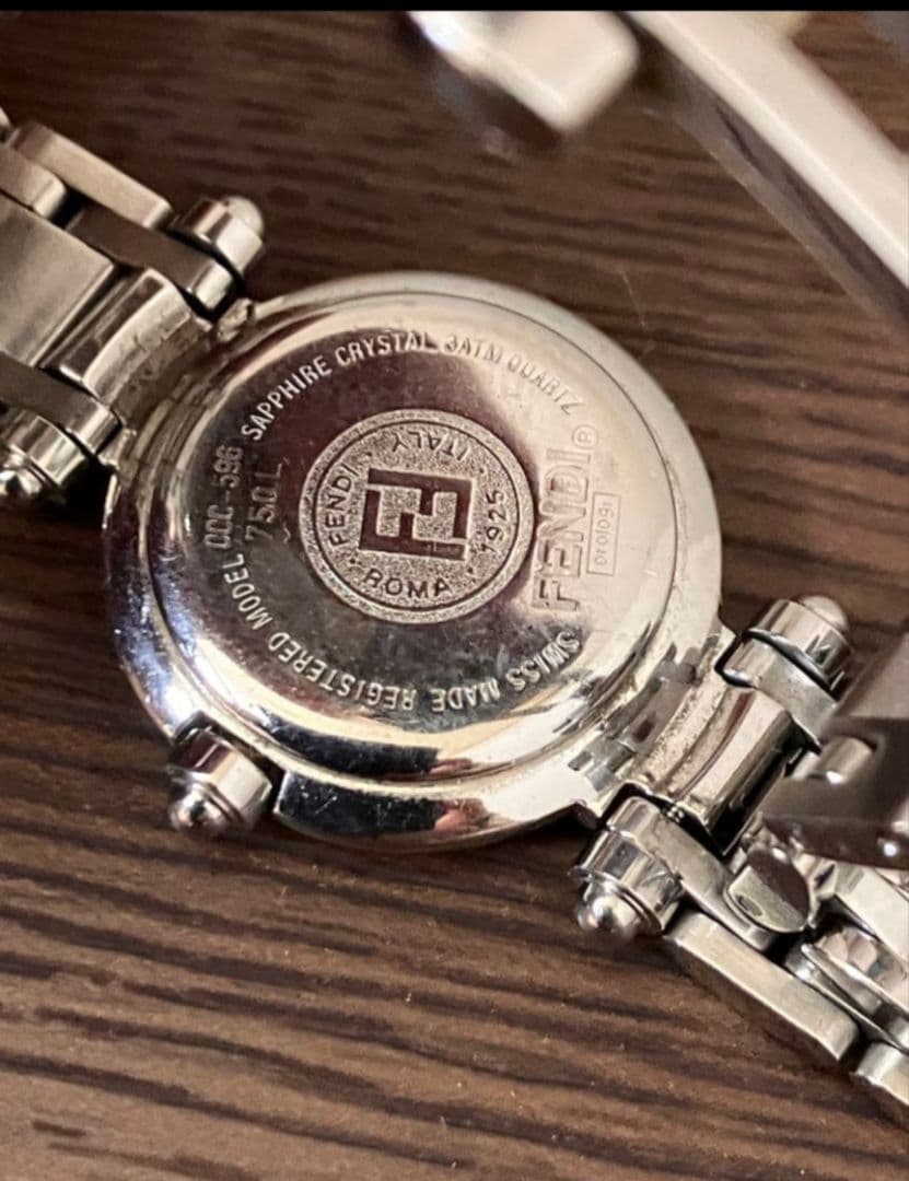 FENDI フェンディ　 750L