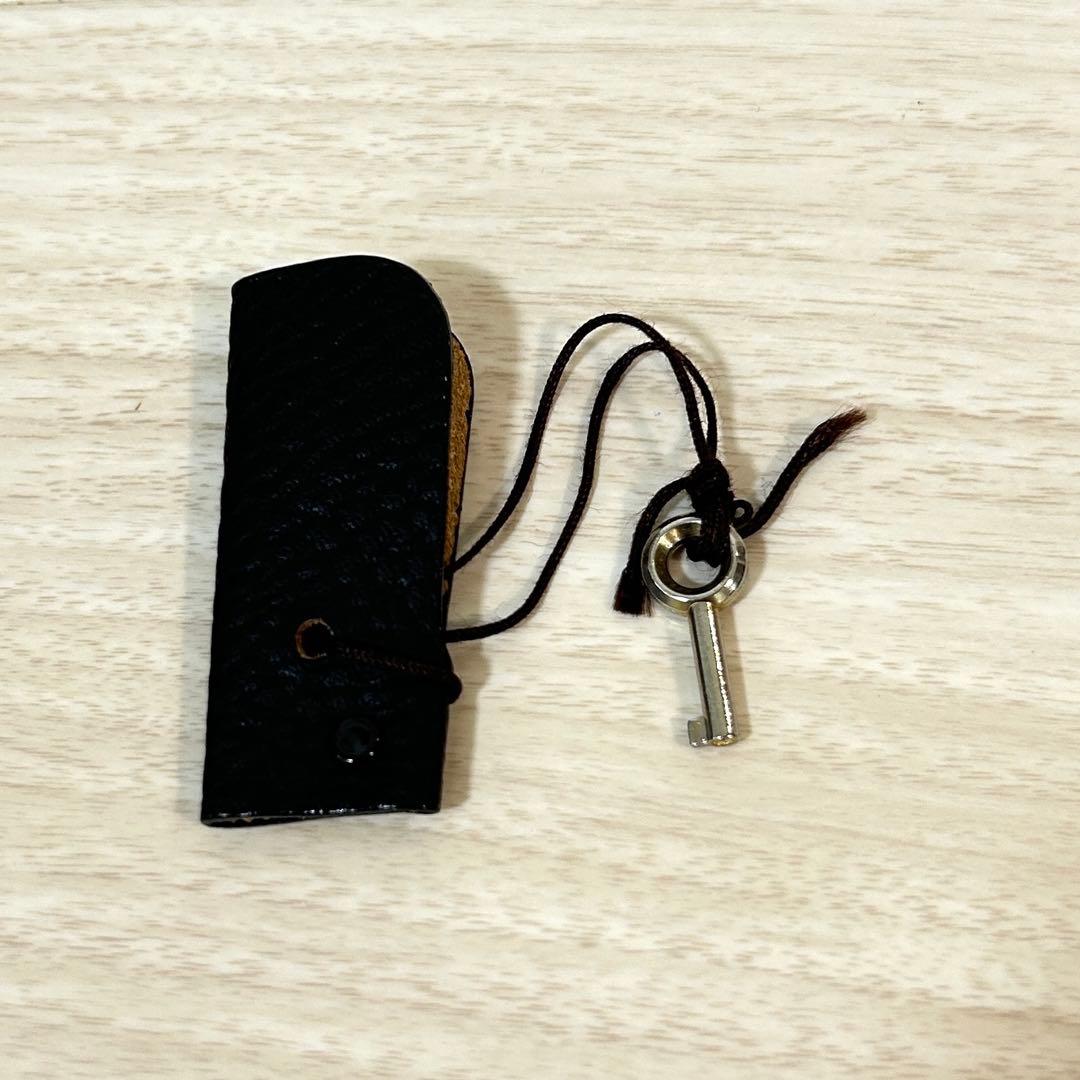 GINZA TANIZAWA 銀座タニザワ ダレスバッグ 本革 真鍮錠前付き 黒