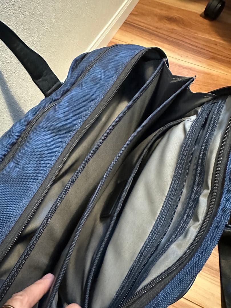 Tumi 26141 エキスパンダブル　ネイビーレストレーション ブリーフバック