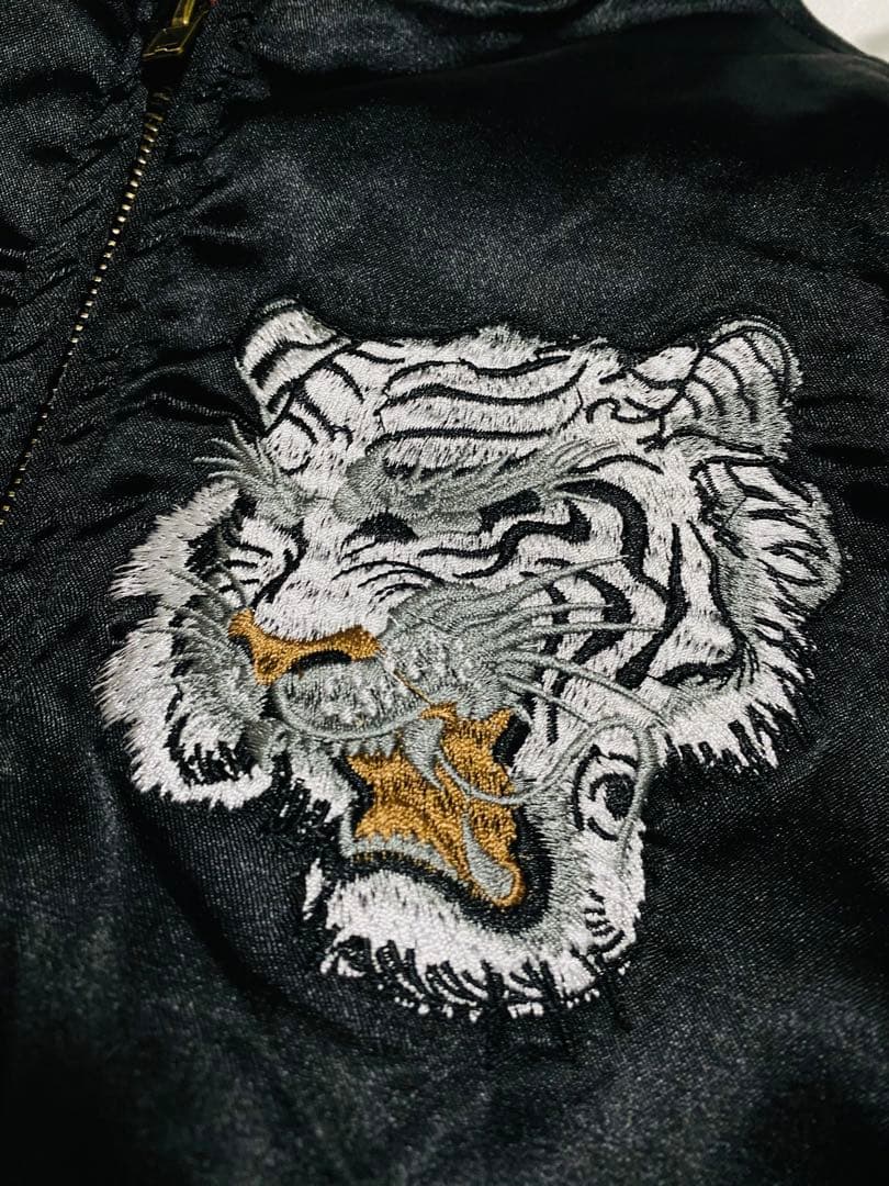 ROGUE 未使用近い 虎 日本限定 スカジャン unisex 美品 サテン