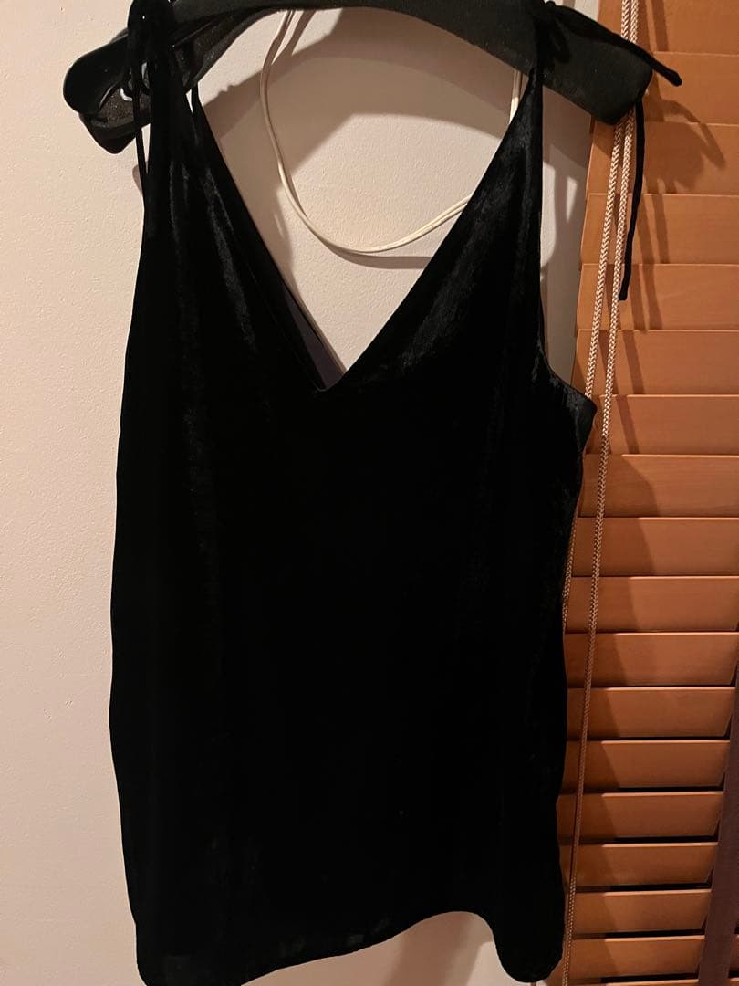 トップス CLANE VELOUR SHOULDER RIBBON CAMISOLE