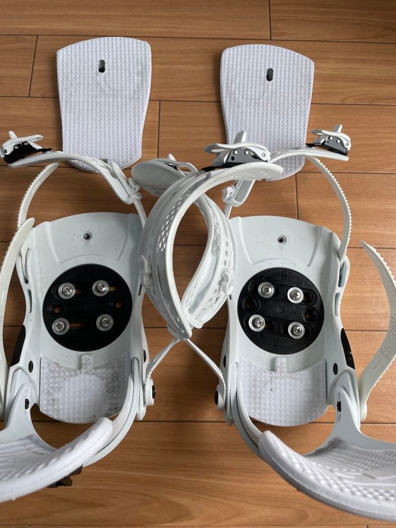 UNION FORCEクラッシック スノーボードビンディング ホワイト