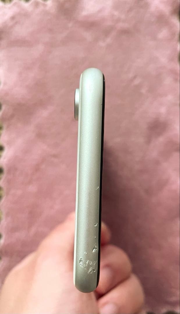 お*り様 iPhoneXR 64GB ホワイト　SIMフリー